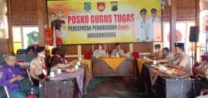 Sambutan Ketua Kwartir Cabang Banjarnegara pada saat serah erima bahan untuk masker di Joglo Elwasi BPBD Banjarnegara