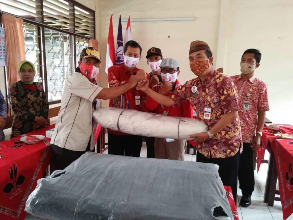 Kwartir Cabang Kota Magelang Terima Bantuan Bahan Mentah Masker dari Kwartir Daerah Jawa Tengah Kwartir Cabang Kota Magelang Terima Bantuan Bahan Mentah Masker dari Kwartir Daerah Jawa Tengah