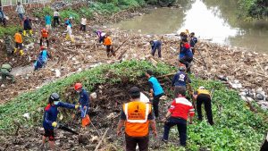Aksi Bersih Sungai Kemiri Desa Kupu-DUKUHTURI Aksi Bersih Sungai Kemiri Desa Kupu-DUKUHTURI