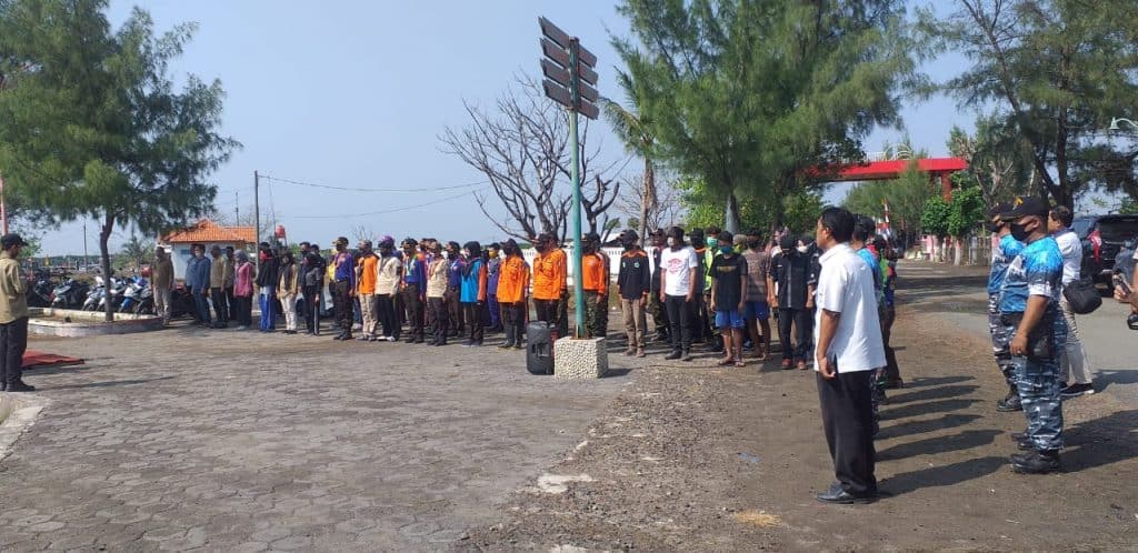 AKSI BERSAMA BERSIH PANTAI AKSI BERSAMA BERSIH PANTAI