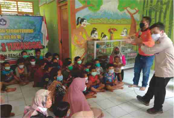 Kwarcab Purbalingga Gelar Trauma Healing dan Bagikan Masker di Lokasi Bencana Alam Tanah Bergerak Dusun Pagersari Kwarcab Purbalingga Gelar Trauma Healing dan Bagikan Masker di Lokasi Bencana Alam Tanah Bergerak Dusun Pagersari