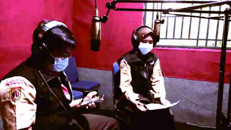 Terapkan Prokes Ketat. Kwarcab Purbalingga Kembali Rilis Ruang Pramuka di LPPL Radio Gema Soedirman 93.6 FM Terapkan Prokes Ketat. Kwarcab Purbalingga Kembali Rilis Ruang Pramuka di LPPL Radio Gema Soedirman 93.6 FM