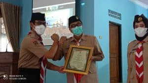 Kwartir Cabang Tegal Boyong 4 Piagam Lomba Kwartir Cabang Tingkat Utama Kwartir Cabang Tegal Boyong 4 Piagam Lomba Kwartir Cabang Tingkat Utama
