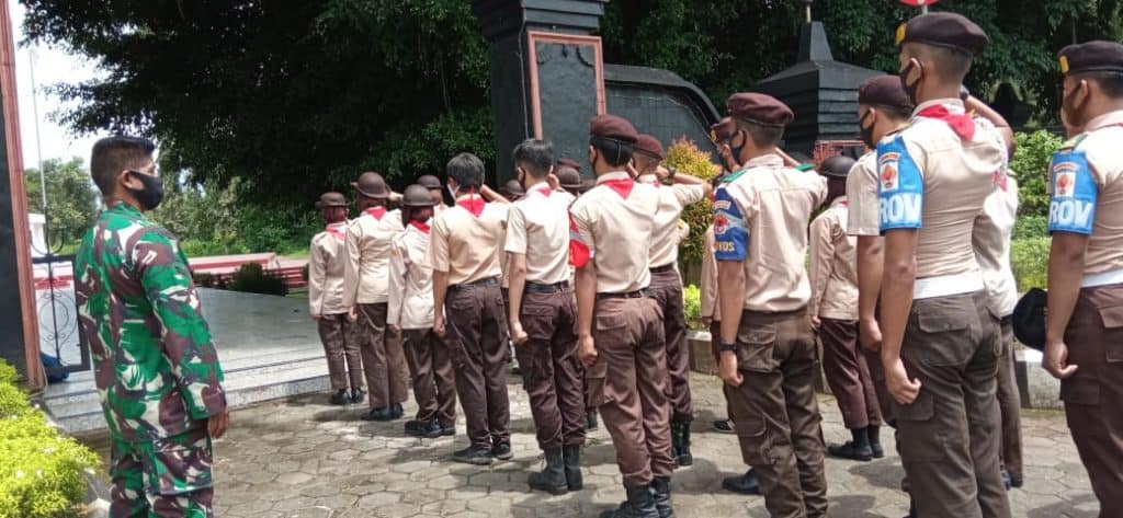 Saka Wira Kartika Koramil 08 Bobotsari Tabur Bunga di Hari Baden-Powell Saka Wira Kartika Koramil 08 Bobotsari Tabur Bunga di Hari Baden-Powell