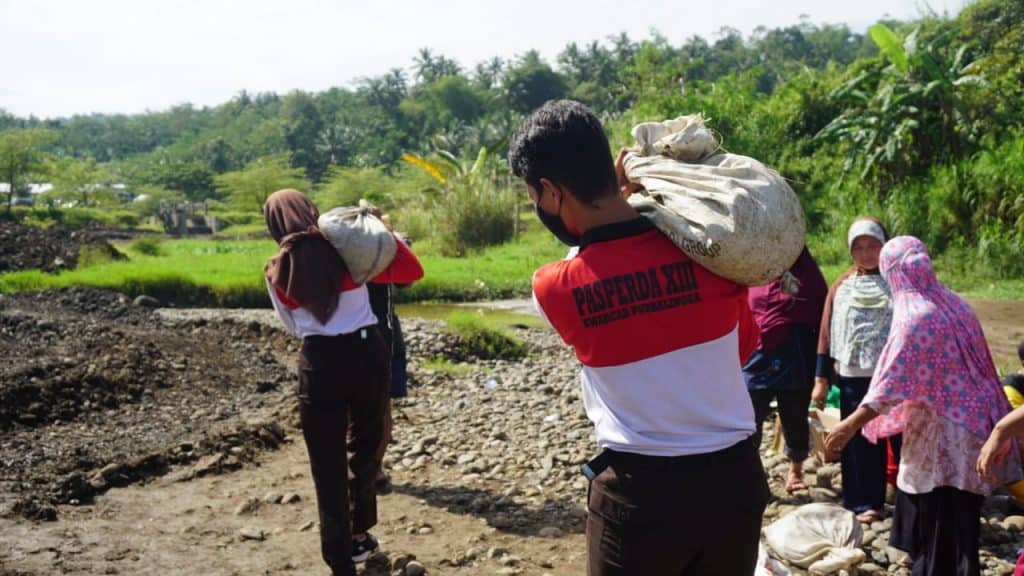 Pramuka Berpartisipasi Aktif di TMMD Reguler ke-110 Kodim 0702/Purbalingga Pramuka Berpartisipasi Aktif di TMMD Reguler ke-110 Kodim 0702/Purbalingga