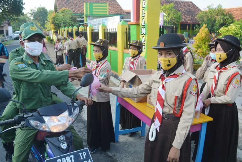 GUDEP SDN SELAPURA 01 MENGADAKAN AKSI PRAMUKA PEDULI GUDEP SDN SELAPURA 01 MENGADAKAN AKSI PRAMUKA PEDULI