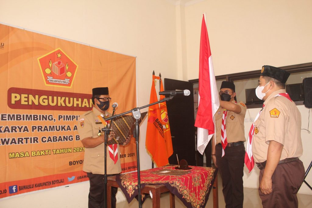 Sah, Ketua Kwarcab Boyolali Lantik Ketua Bawaslu Boyolali Menjadi Mabi Saka Adhyasta Pemilu – KWARTIR CABANG BOYOLALI Sah, Ketua Kwarcab Boyolali Lantik Ketua Bawaslu Boyolali Menjadi Mabi Saka Adhyasta Pemilu – KWARTIR CABANG BOYOLALI