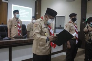 Ketua Kwarcab Lantik Pengurus Kwartir Cabang Kabupaten Karanganyar Antar Waktu Masa Bakti 2018-2023 Ketua Kwarcab Lantik Pengurus Kwartir Cabang Kabupaten Karanganyar Antar Waktu Masa Bakti 2018-2023