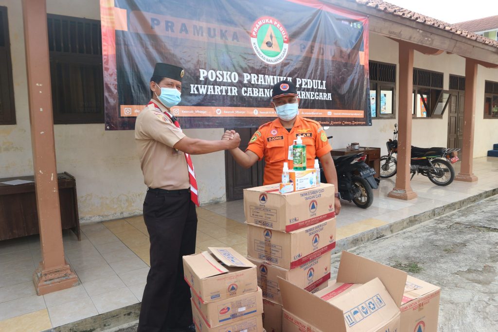 Kwarcab Banjarnegara Terima Bantuan Hygiene Kit – Pramuka Banjarnegara