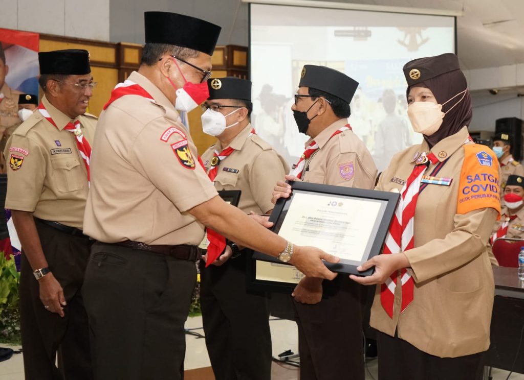 PRAMUKA JATENG KEMBALI MENERIMA PENGHARGAAN DARI KWARNAS