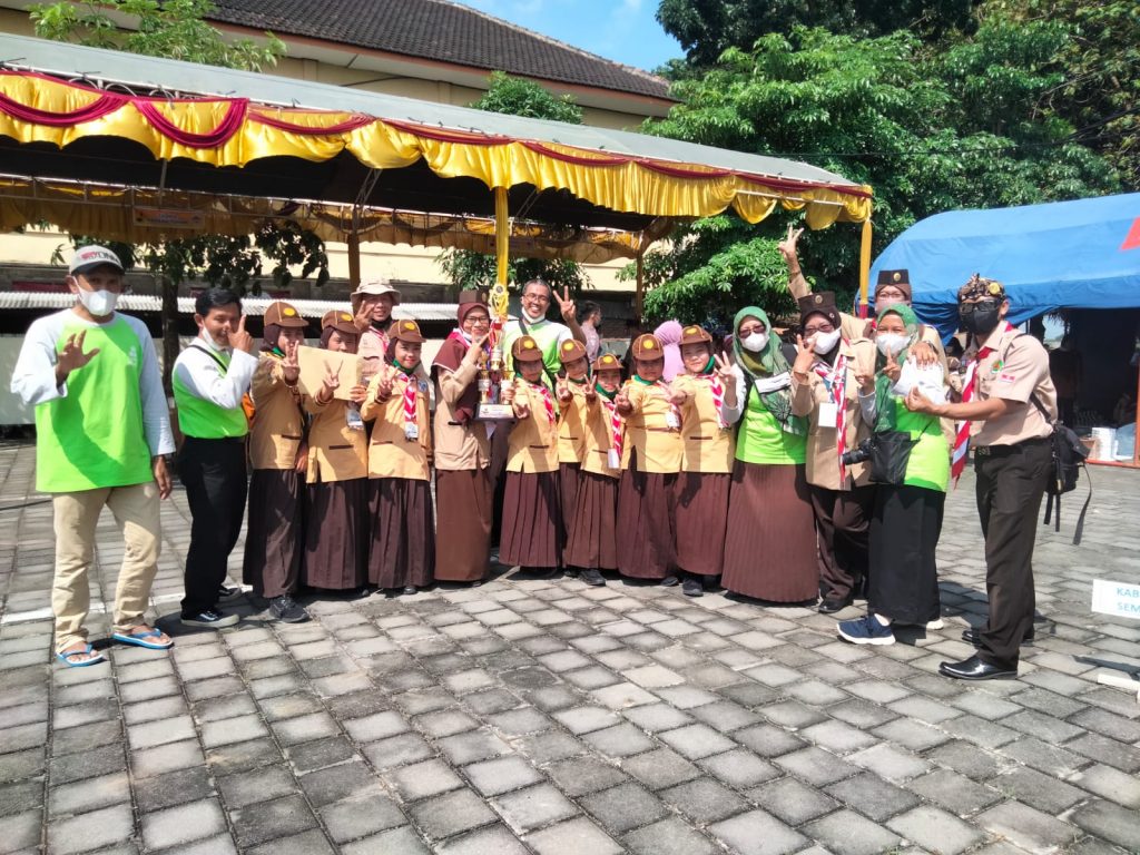 Barung Biru Putri Kwarcab Semarang maju ke PERSARI Kwarda Jateng 2022 – Kwartir Cabang Semarang Barung Biru Putri Kwarcab Semarang maju ke PERSARI Kwarda Jateng 2022 – Kwartir Cabang Semarang