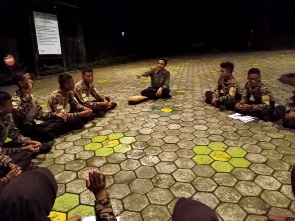 16 peserta kontingen Jamnas XI Kwarcab Banyumas fokus upgrade skill vlogging di Alam terbuka