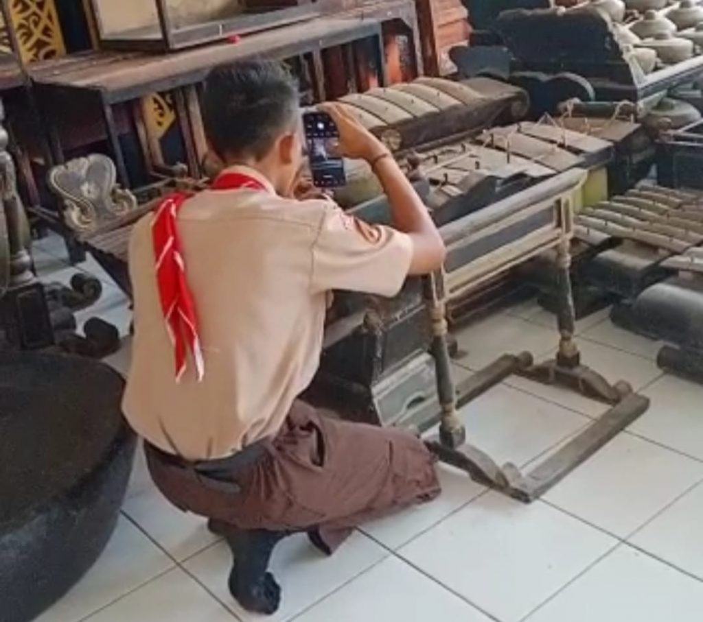Hobi Fotografi, Taza Penggalang Putra dari Kwarcab Wonogiri Siap Mengikuti Seleksi Koresponden Jambore Nasional XI – Kwartir Cabang Wonogiri