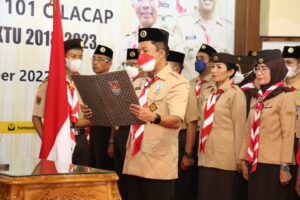 Bupati Cilacap Harap Pengurus Kwarcab Mampu Bekerja Keras Untuk Kepentingan Pramuka Cilacap – Warta Pramuka