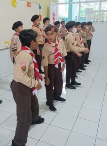 Pramuka Penggalang SDN 2 Karanglewas Lor Dibekali Soft Skill “Santun Berpendapat” – Warta Pramuka