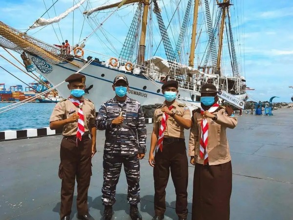 Pramuka Keren Miliki Kebiasaan Positif Pramuka Keren Miliki Kebiasaan Positif