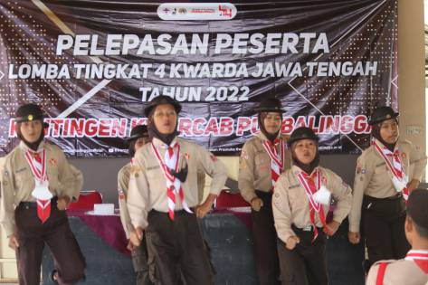 Ketua Kwarcab Purbalingga Lepas Peserta LT 4 Kwarda Jawa Teng Ketua Kwarcab Purbalingga Lepas Peserta LT 4 Kwarda Jawa Teng