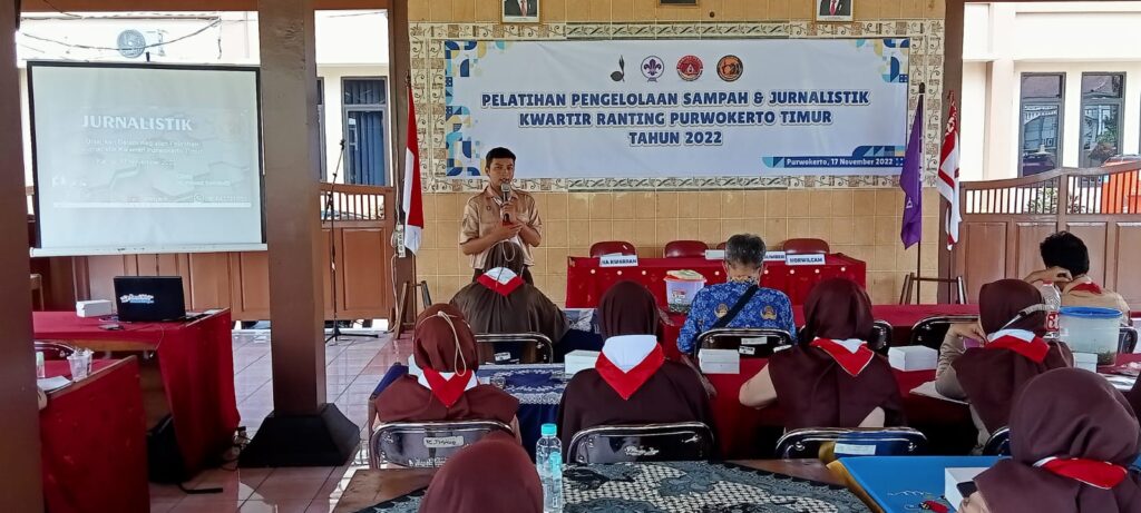 Kwarran Purwokerto Timur Gelar Pelatihan Pengelolaan Sampah dan Jurnalistik