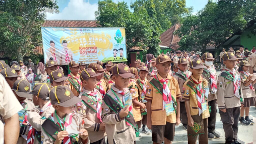 Bunda Desy Adiwarni Said Hidayat : Pesta Siaga Bentuk Karakter & Generasi Anti Narkoba Bunda Desy Adiwarni Said Hidayat : Pesta Siaga Bentuk Karakter & Generasi Anti Narkoba