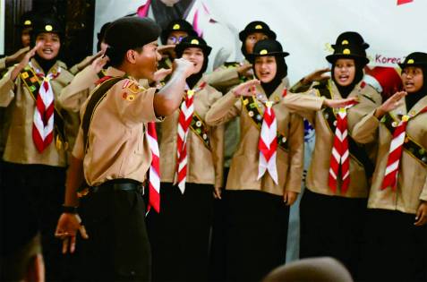 KWARCAB PURBALINGGA – Ka Mabicab Purbalingga, Kak Tiwi Lepas Kontingen Raimuna Nasional dan Jambore Dunia, Ini Pesannya Kontingen untuk mengikuti Raimuna Nasional (Rainas) XII Kwarcab Purbalingga usai acara pelepasan oleh Ketua Majelis Pembimbing Cabang (Ka Mabicab) Gerakan Pramuka Kabupaten Purbalingga, Kak Dyah Hayuning Pratiwi (Tiwi) di Pendopo Dipokusumo, Senin 24 Juli 2023.