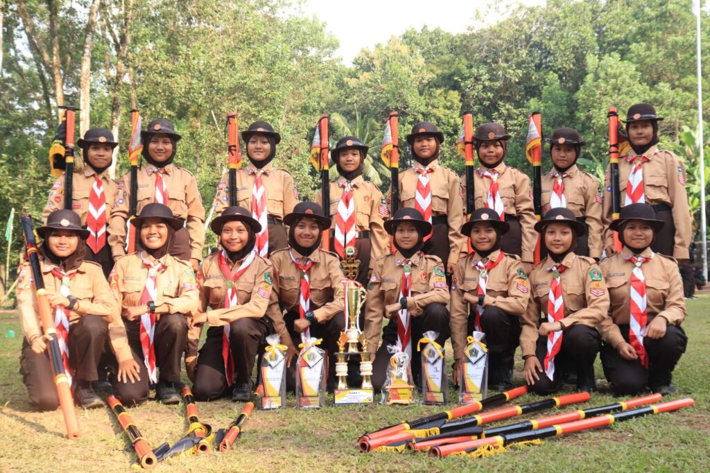 Kontingen Penggalang Putri Kwarcab Banyumas Raih Tergiat 2 PERSIMANU I Jawa Tengah – KWARCAB BANYUMAS Kontingen Penggalang Putri Kwarcab Banyumas Raih Tergiat 2 PERSIMANU I Jawa Tengah – KWARCAB BANYUMAS