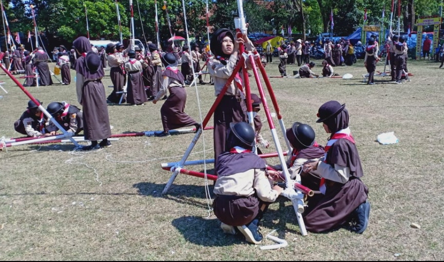 1.300 Pramuka ikuti Jambore Ranting Kecamatan Batang 1.300 Pramuka ikuti Jambore Ranting Kecamatan Batang