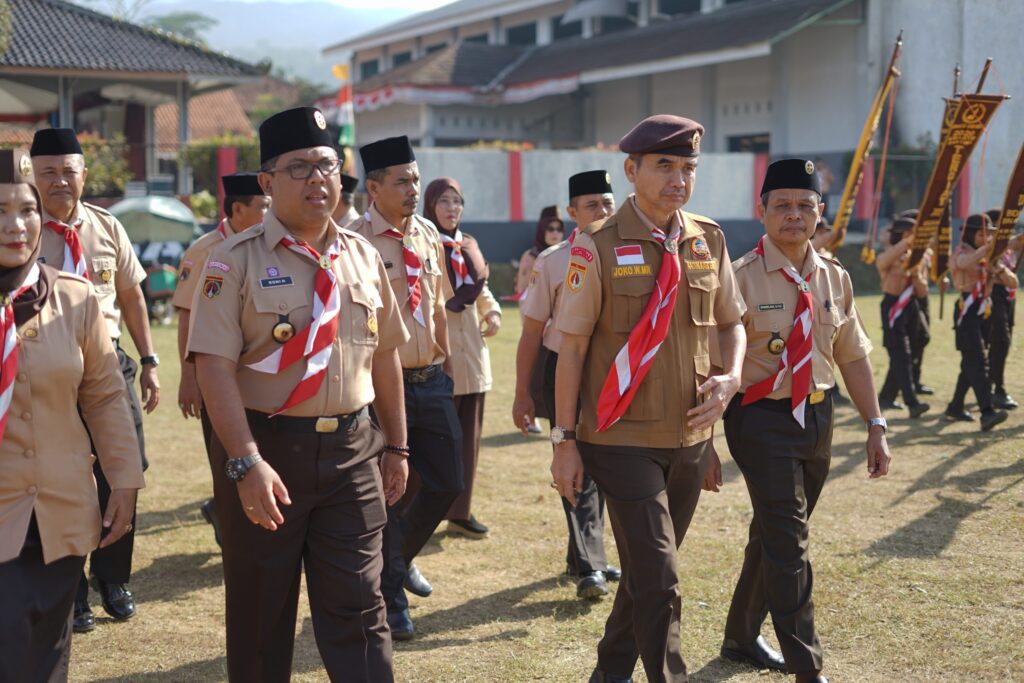 Dari Cilongok Menginspirasi Indonesia, Kak Joko Wiyono Pimpin Upacara Peringatan Hari Pramuka di Cilongok – KWARCAB BANYUMAS