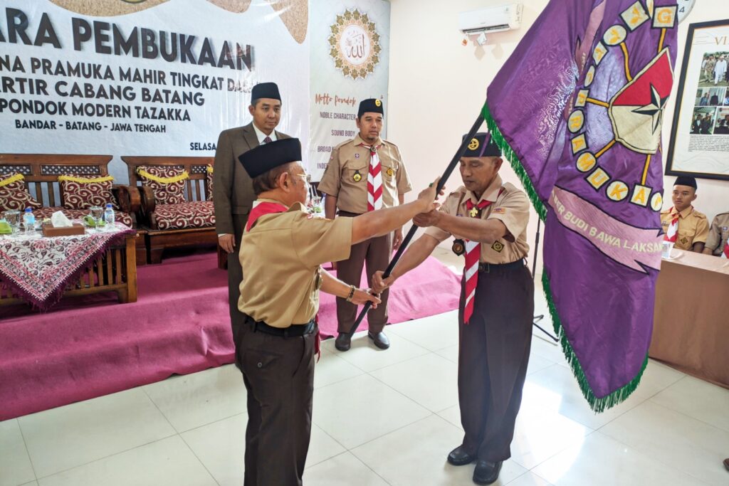 Pondok Modern Tazakka Selenggarakan Kursus Pembina KMD Pondok Modern Tazakka Selenggarakan Kursus Pembina KMD