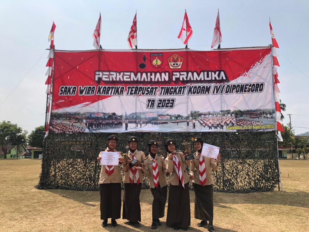 SAKA WIRA KARTIKA KODIM 0717/GROBOGAN BAWA 2 PIALA PERKEMAHAN PRAMUKA SAKA WIRA KARTIKA TERPUSAT TINGKAT KODAM IV/DIPONEGORO SAKA WIRA KARTIKA KODIM 0717/GROBOGAN BAWA 2 PIALA PERKEMAHAN PRAMUKA SAKA WIRA KARTIKA TERPUSAT TINGKAT KODAM IV/DIPONEGORO