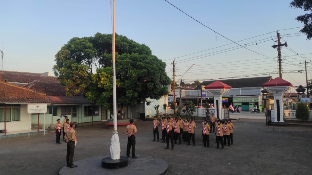 Rekatkan keakraban DKR dan PTM Kwarran Ajibarang laksanakan makrab – KWARCAB BANYUMAS