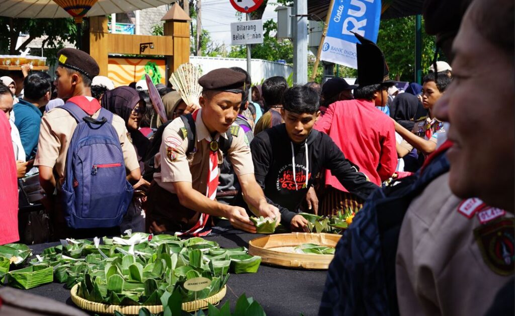 Pramuka Saka Pariwisata Hadir di Festival Jenang Solo