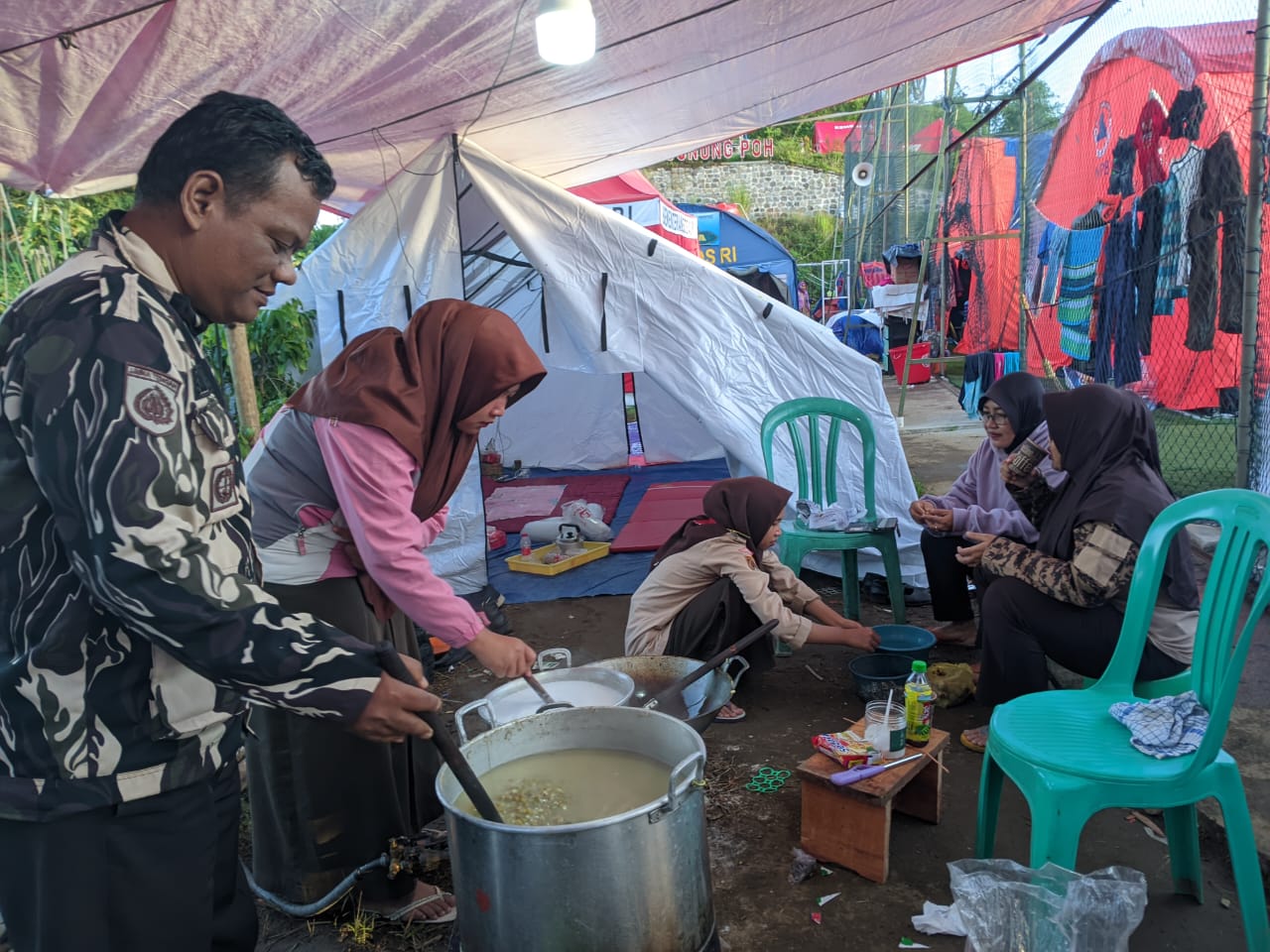 Kwarran Songgom Peduli Bencana Tanah Bergerak di Desa Mendala Sirampog