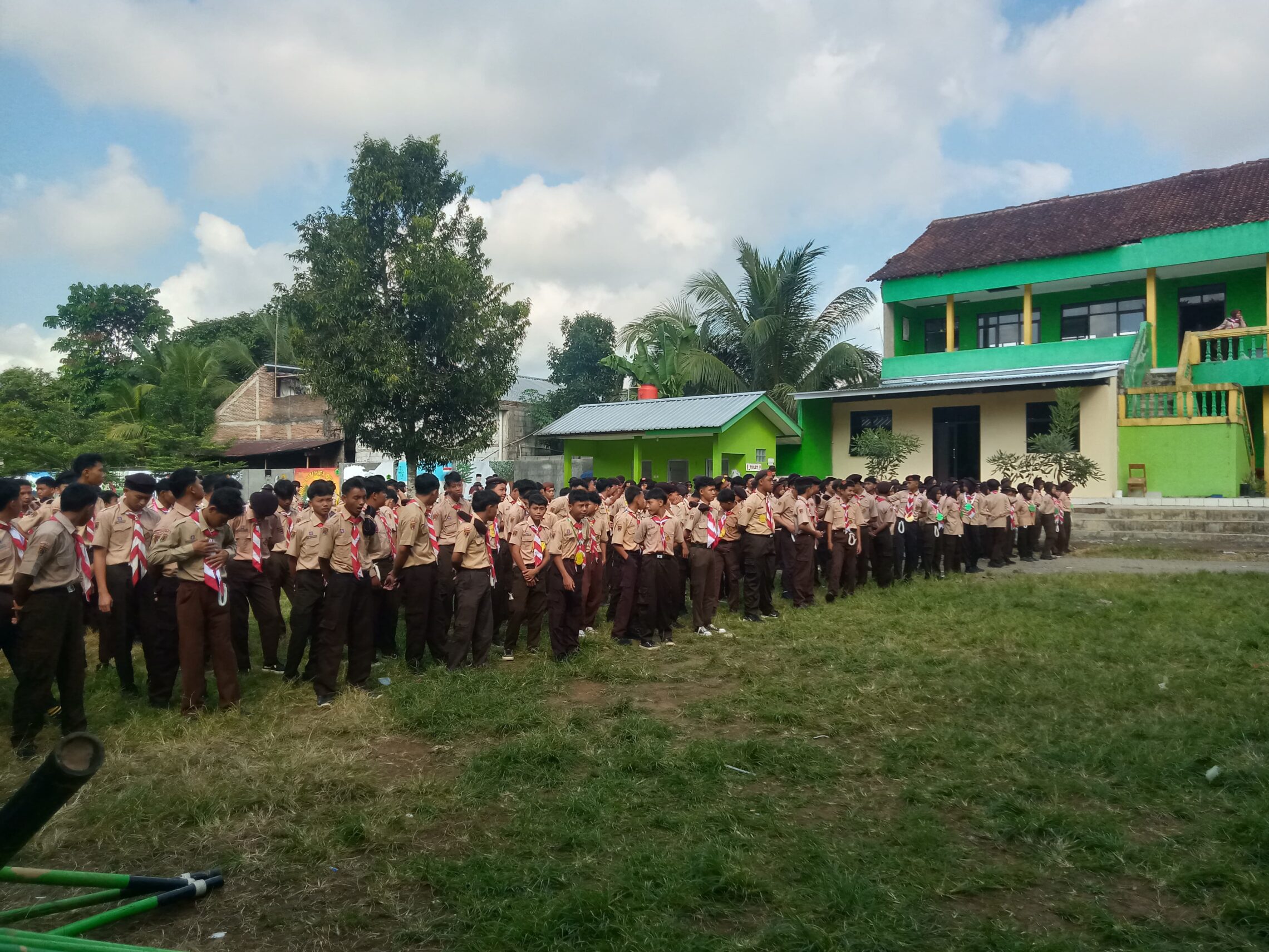 SMA Ma’arif NU Karanganyar Gelar Penerimaan Tambu Ambalan