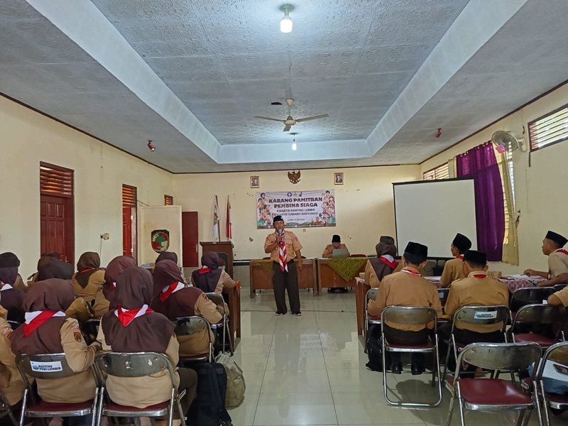 Karang Pamitran Pembina Siaga Bina Keterampilan Kepramukaan di Lumbir
