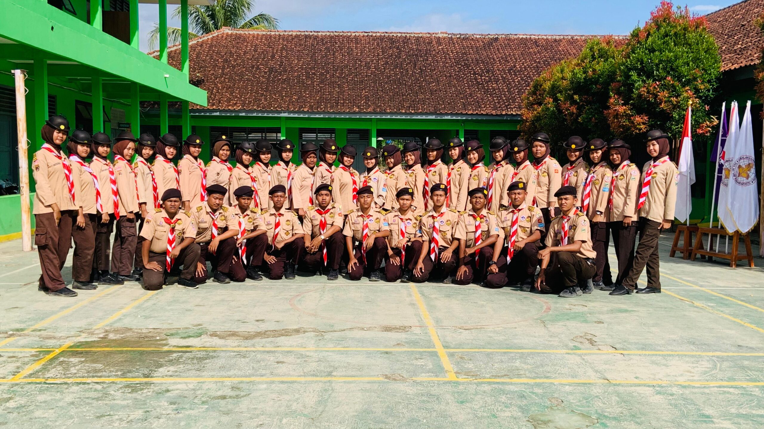 SMA Ma’arif NU Karangmoncol Lantik 38 Penegak Laksana