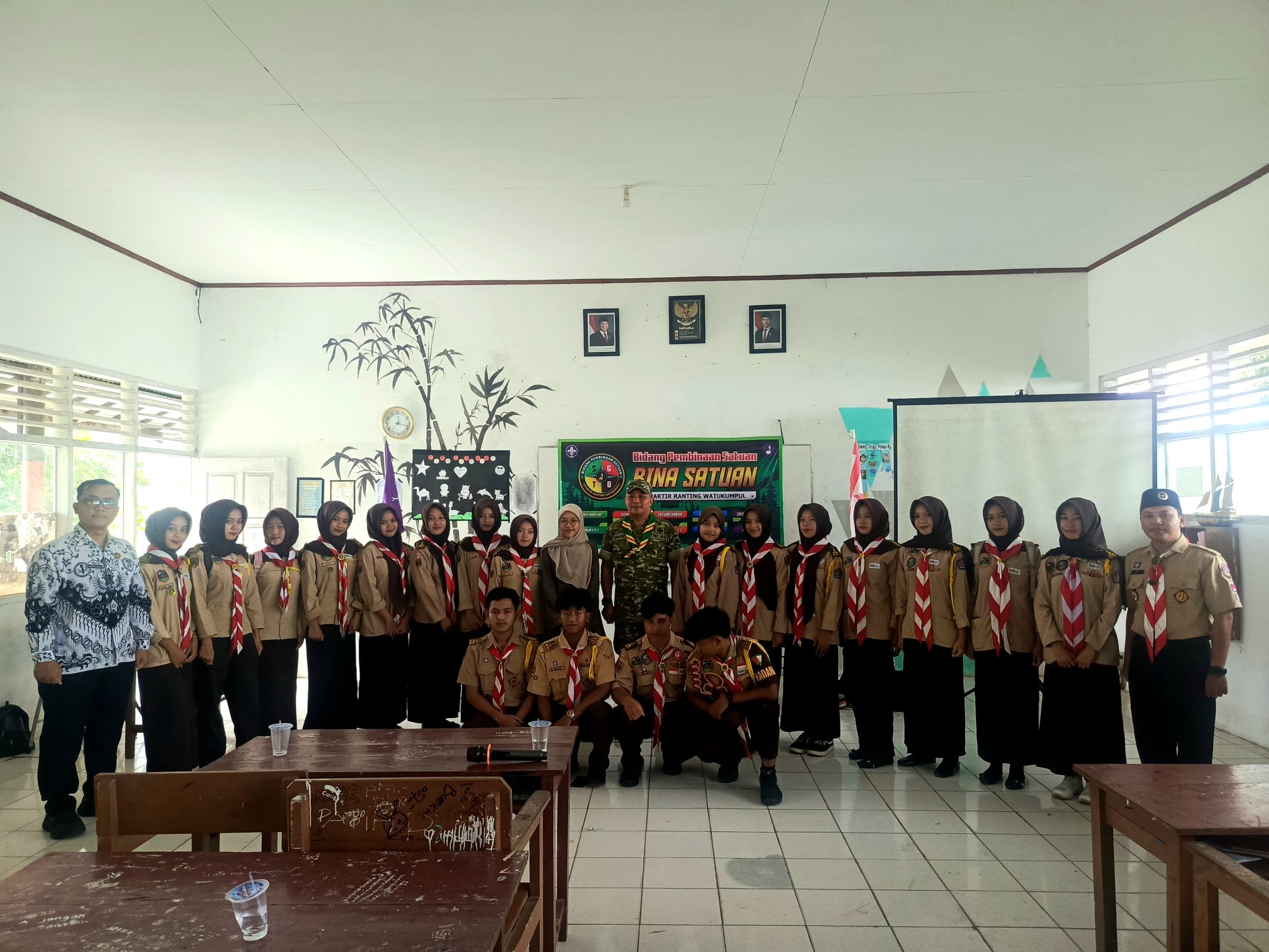 BIDANG BINA SATUAN PERERAT SILATURAHMI PENEGAK SE-WATUKUMPUL MELALUI SOSIALISASI KESAKAAN