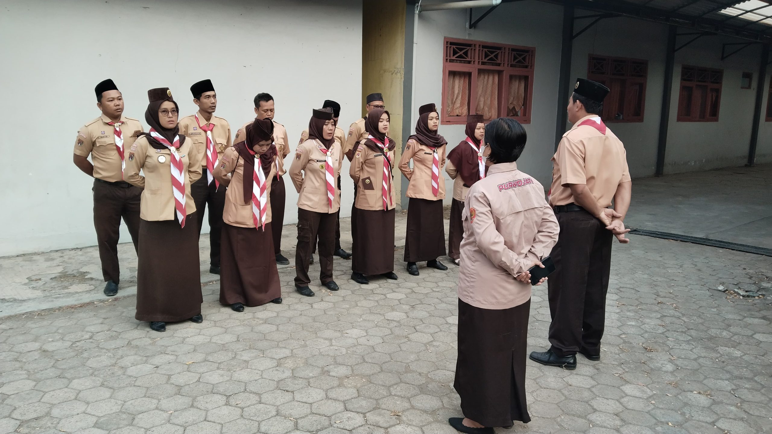 Ka Kwarran dan Waka Binawasa Lepas Kontingen SSC Kwarran Purwojati Menuju Ajang Kwarcab Banyumas
