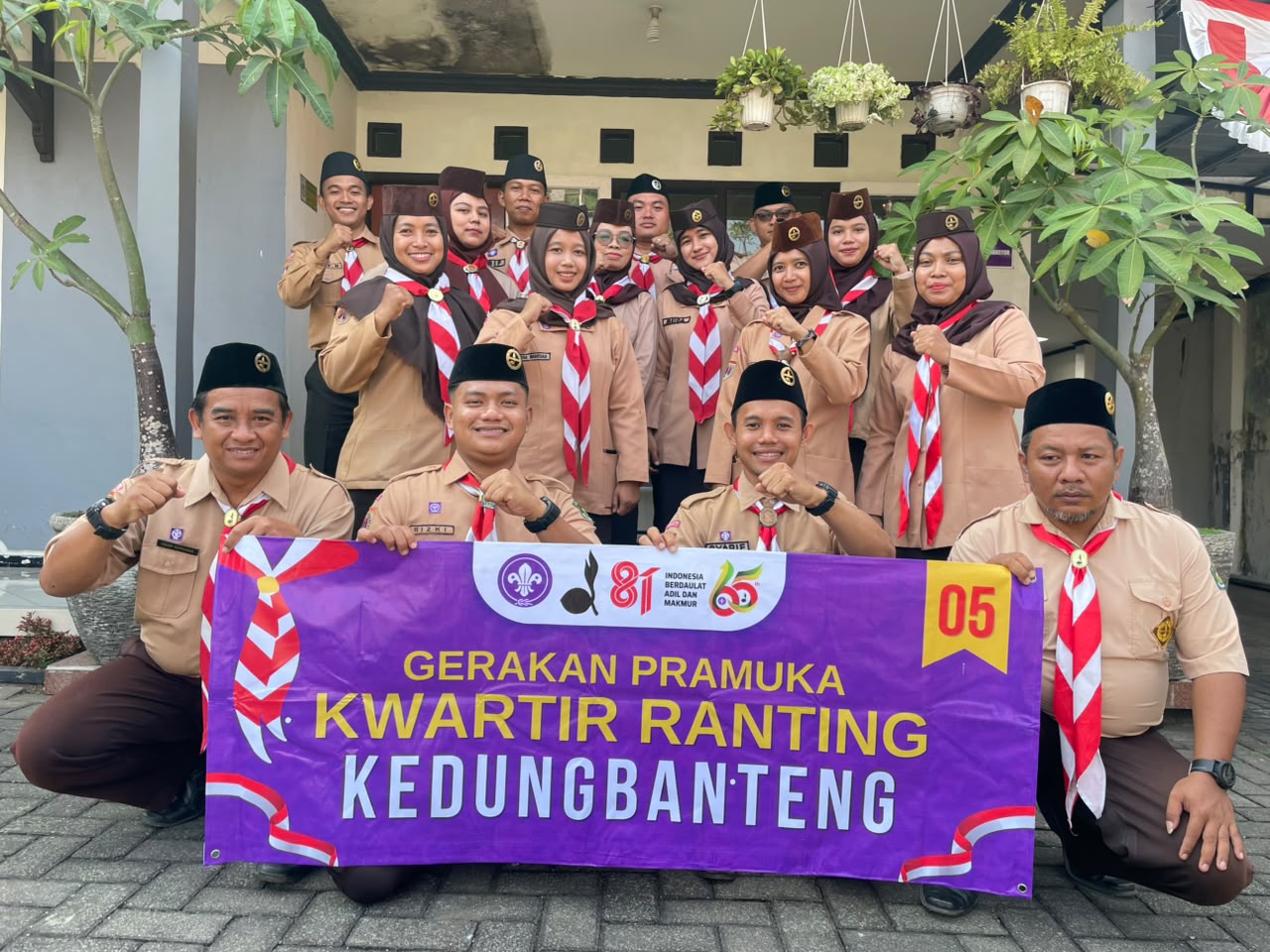Mantapkan Langkah, Kontingen SSC Kwarran Kedungbanteng Resmi Dilepas untuk Beraksi, Berkarya, dan Berprestasi